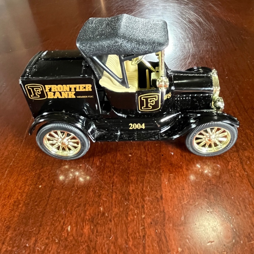 Ertl 1913 Ford Model T Runabout Bank Frontier Bank Limited Edition 2004 EUC - Picture 2 of 10